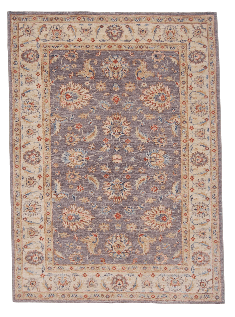 Chobi Farahan gry/bge 4'00"x5'06"