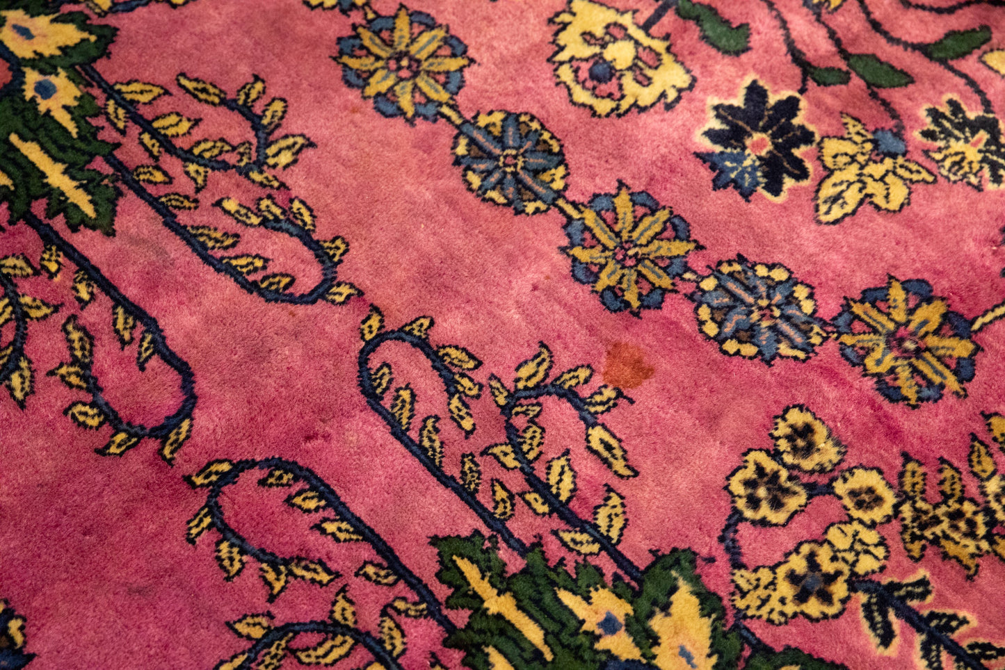 14.5x18.5 Vintage Meshed Carpet