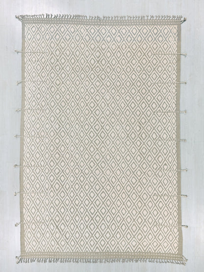 8' 11" x 12' 9"