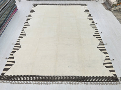 9' 8" x 14' 8"