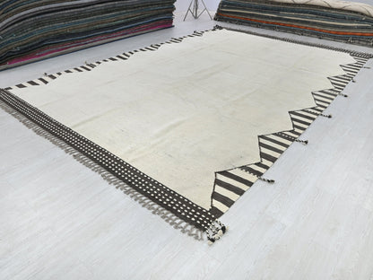 9' 8" x 14' 8"