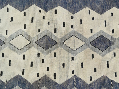 10' 1" x 14' 4"