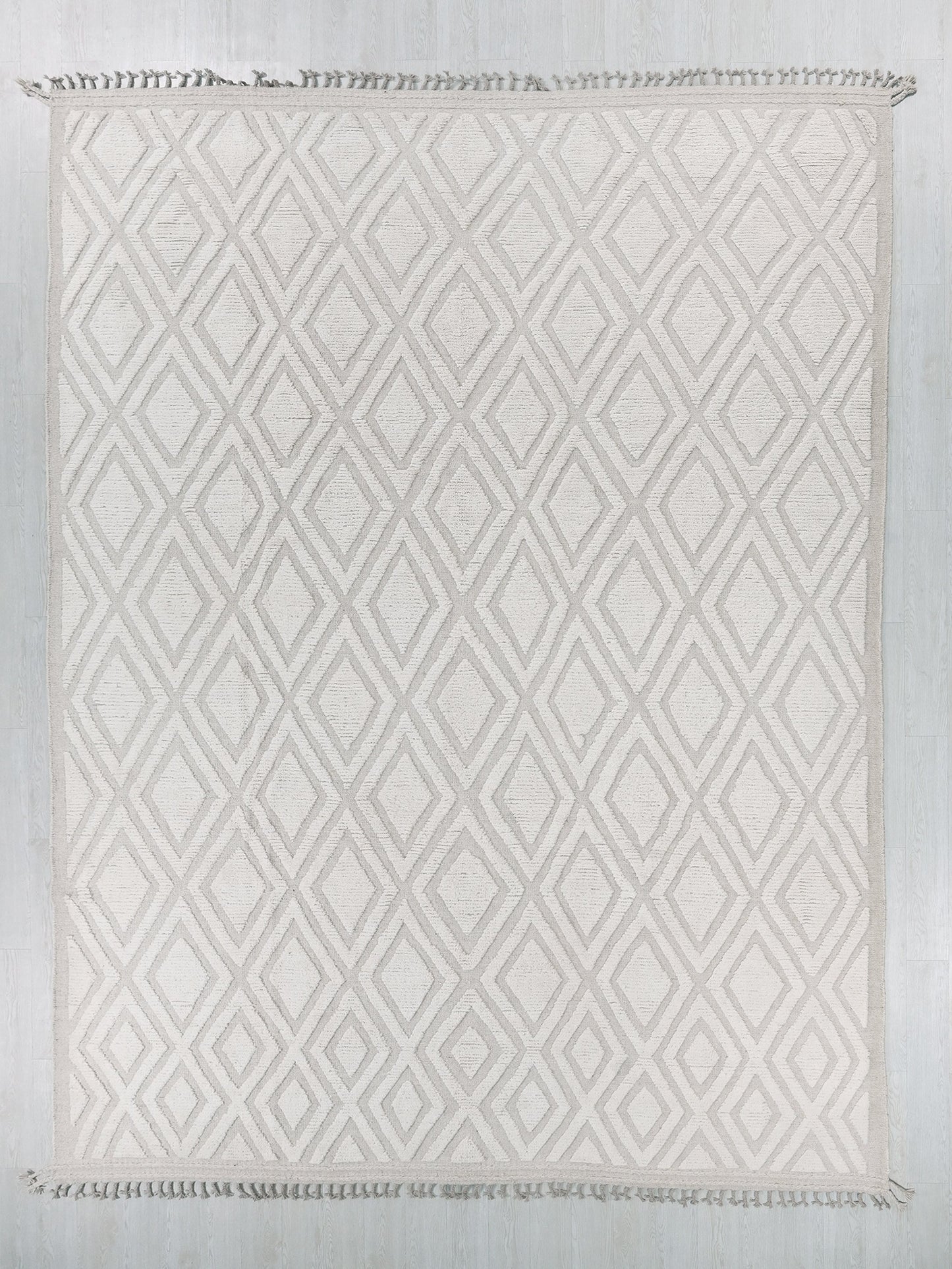 9' 11" x 14' 8"