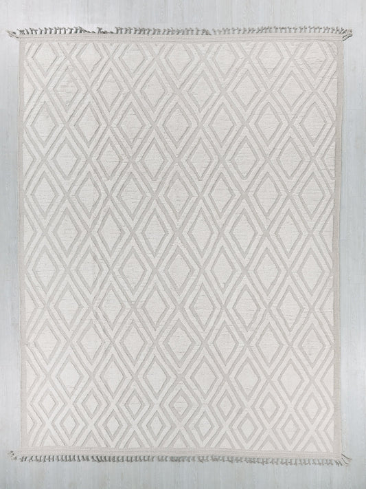 9' 11" x 14' 8"
