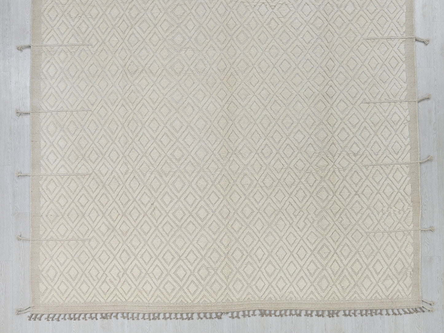 9' 11" x 14' 9"