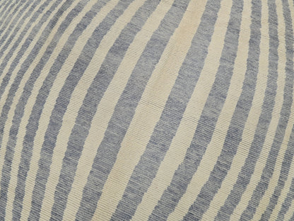 10' 2" x 14' 1"