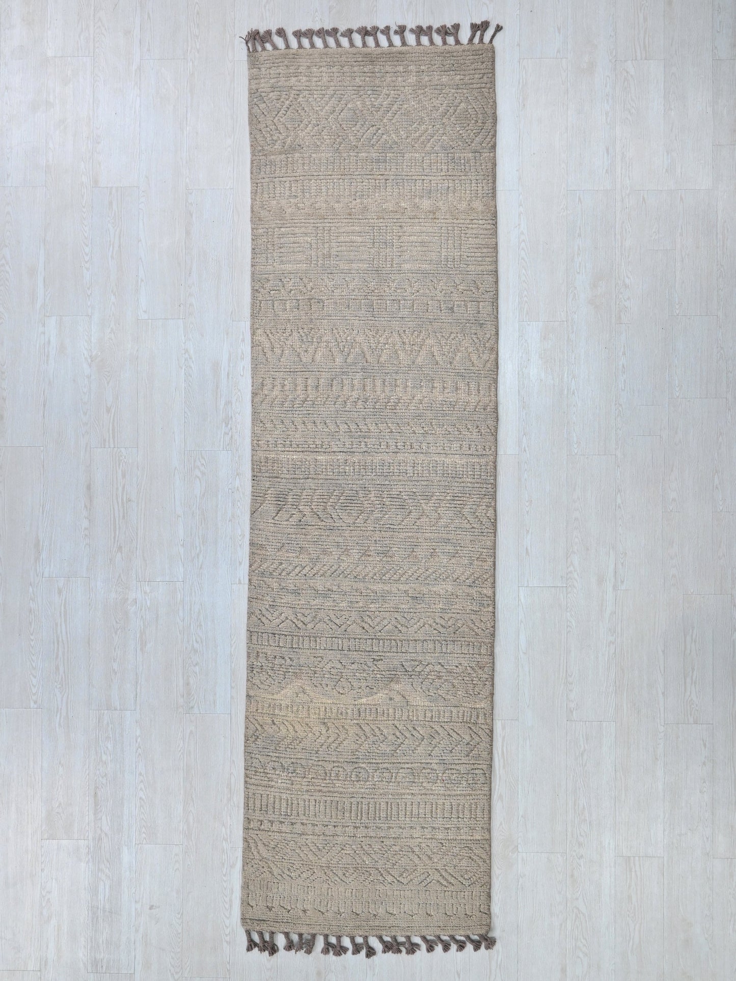 2' 6" x 10' 1"