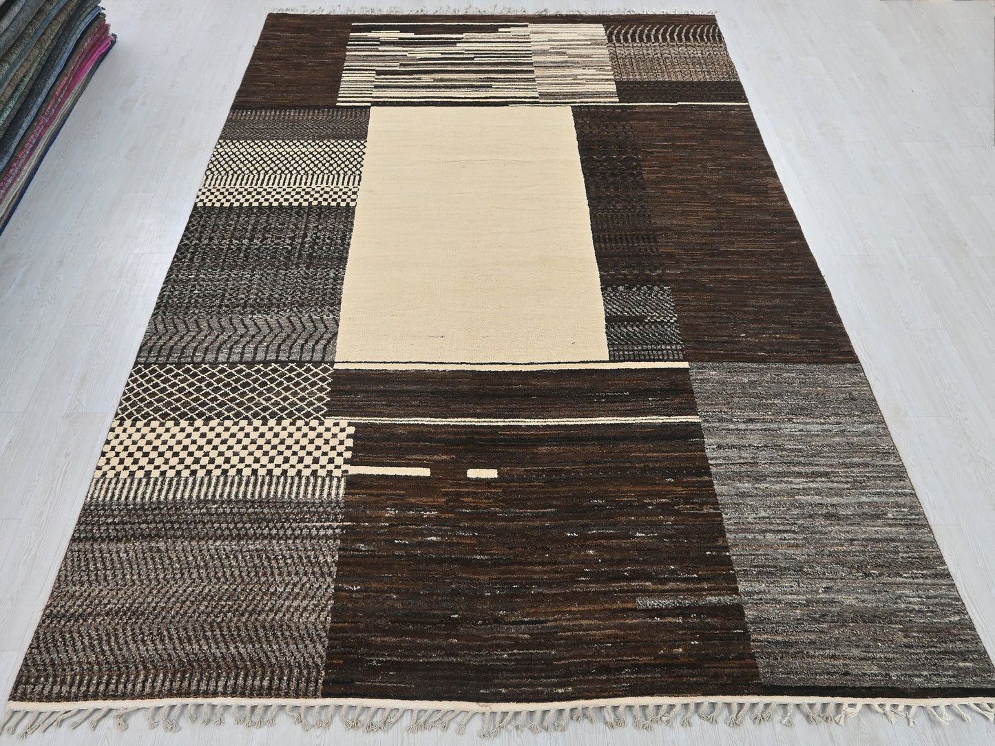 8' 12" x 14' 1"