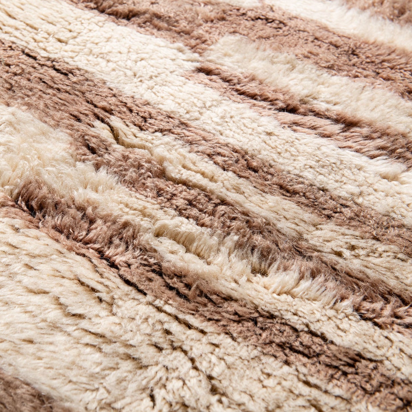 Shimmering Sands - Luxury Shag Moroccan Rug