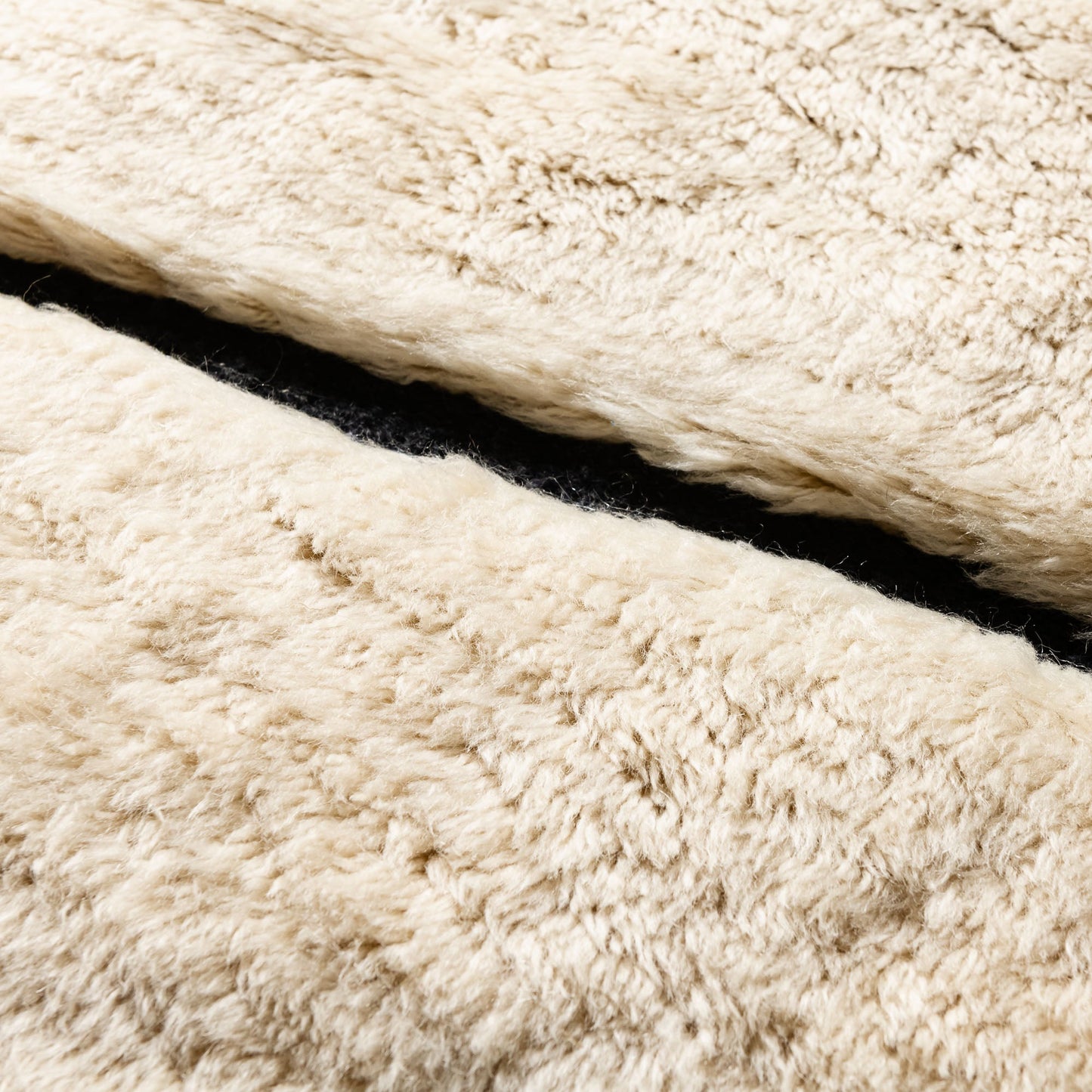 Symetrical Lines - Luxury Shag Moroccan Rug