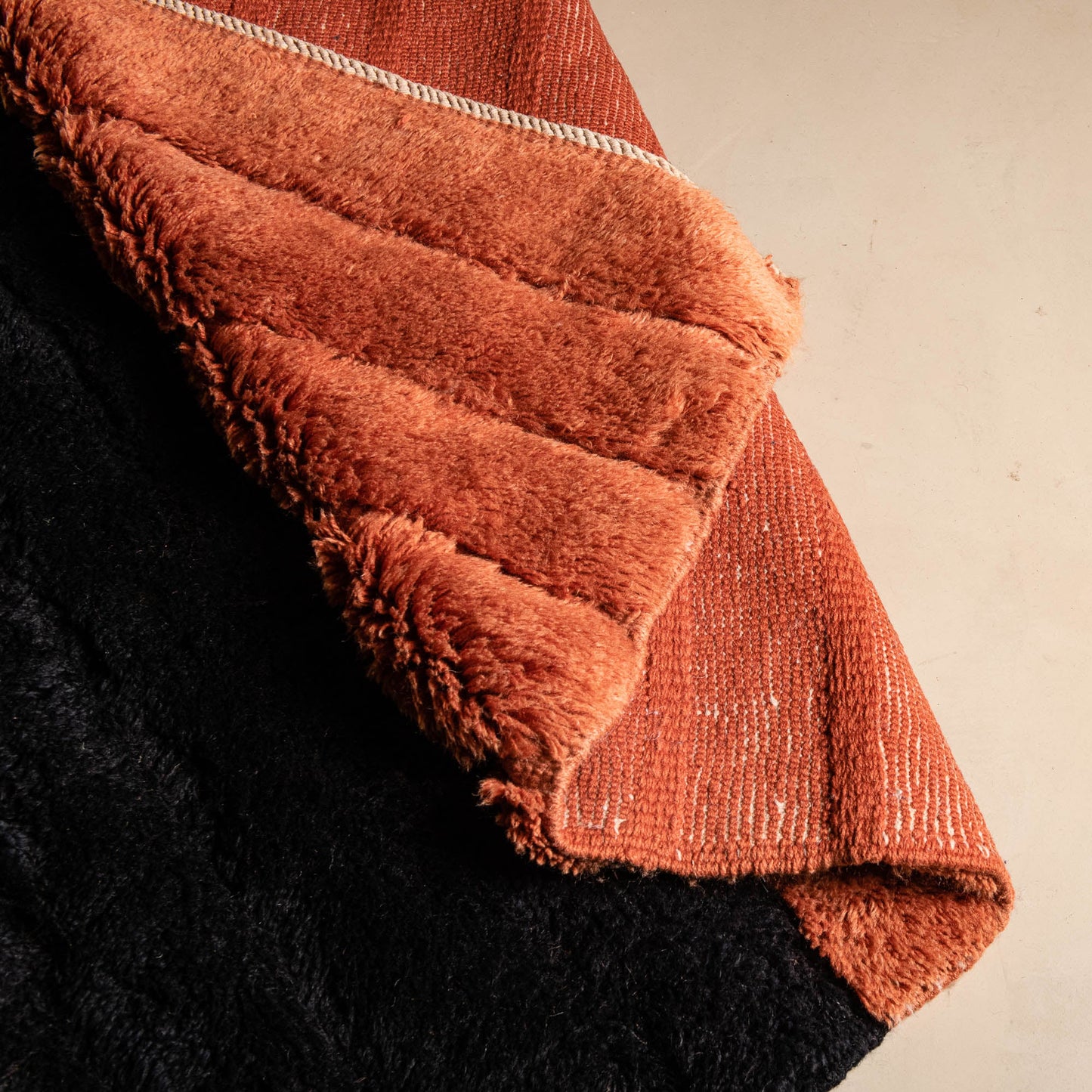 Aberkan - Luxury Shag Moroccan Rug