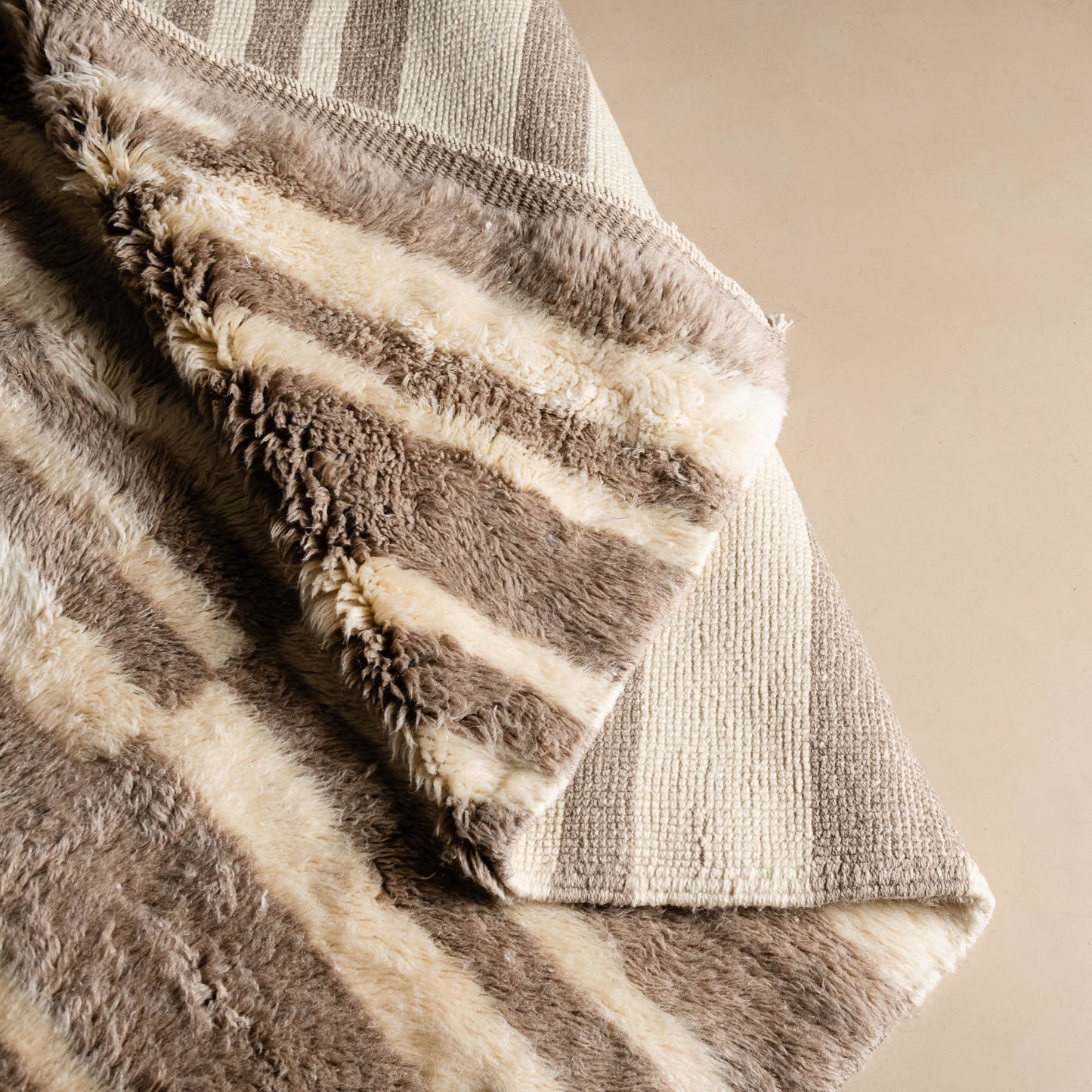 Shimmering Sands - Luxury Shag Moroccan Rug