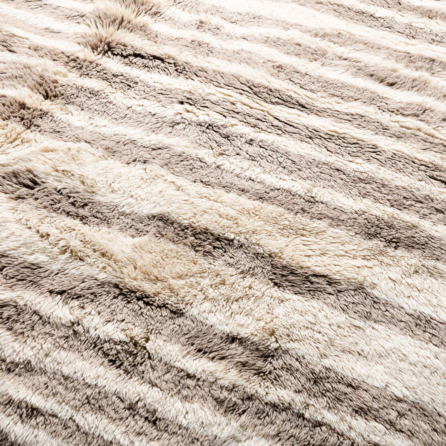 Shimmering Sands - Luxury Shag Moroccan Rug