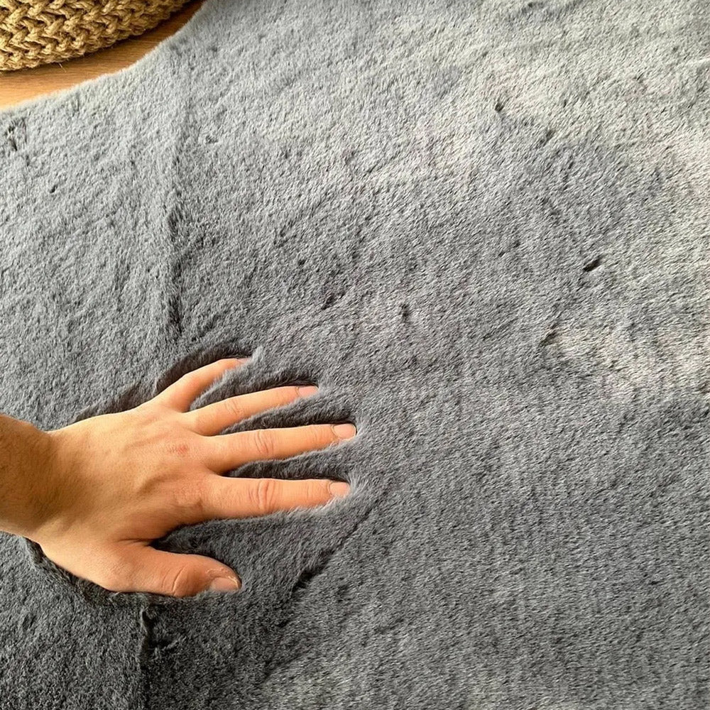 Anthracite Rabbit Plush Rug Flashrug