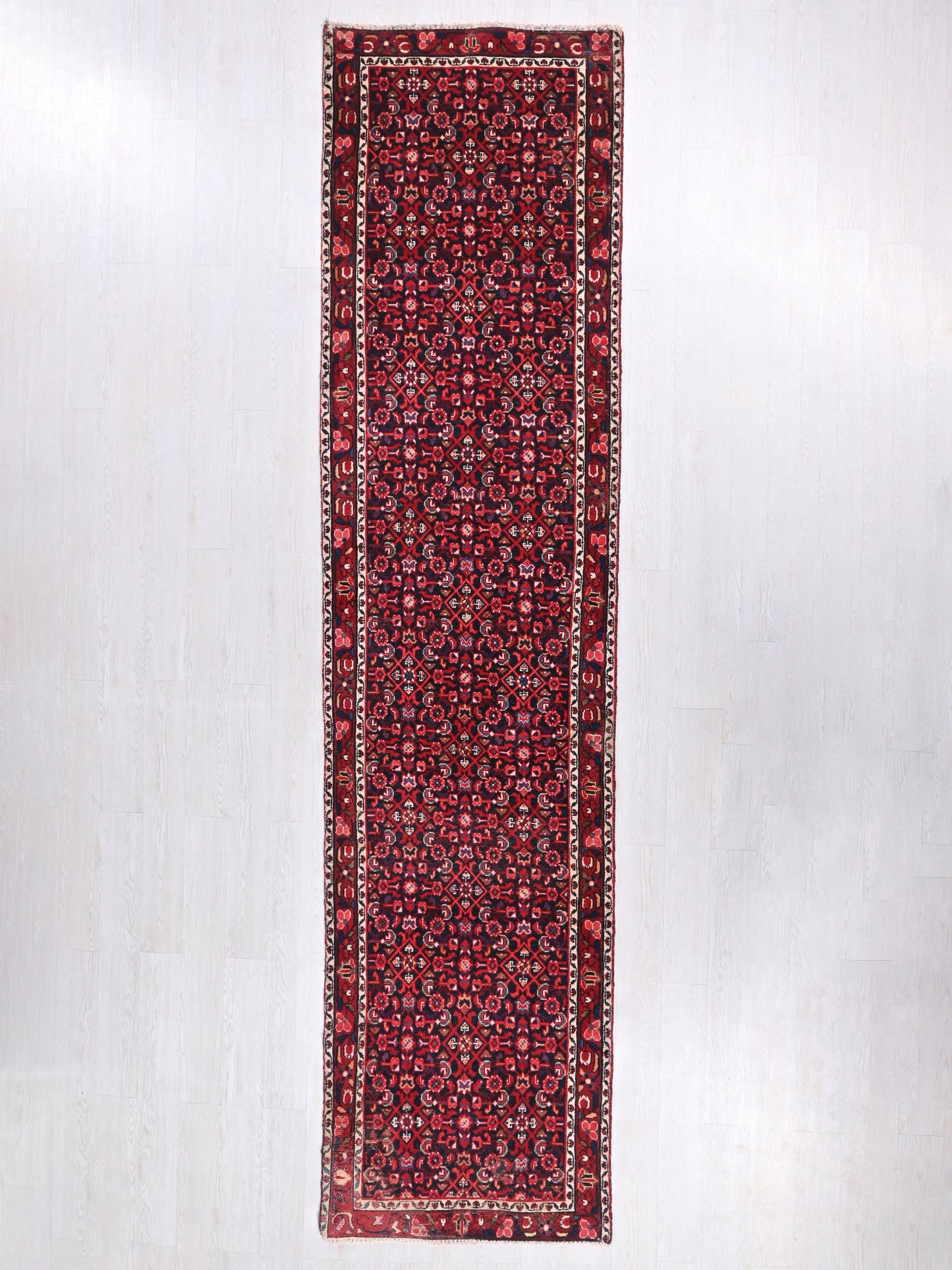 3' 4" x 12' 10"