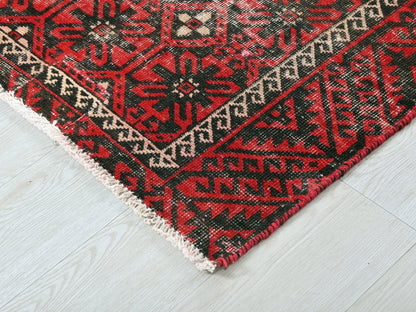 2' 11" x 5' 10"