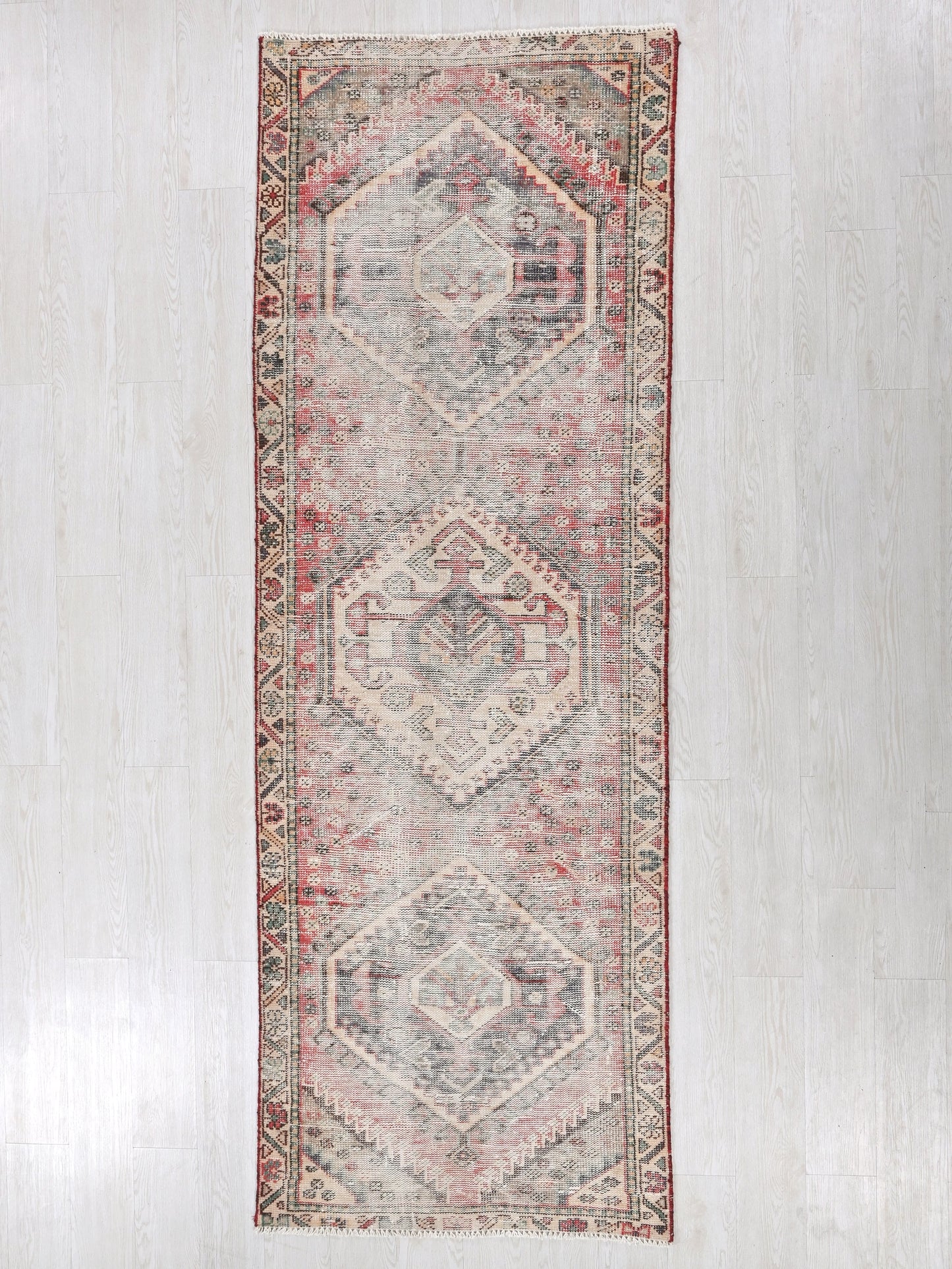 2' 11" x 9' 1"