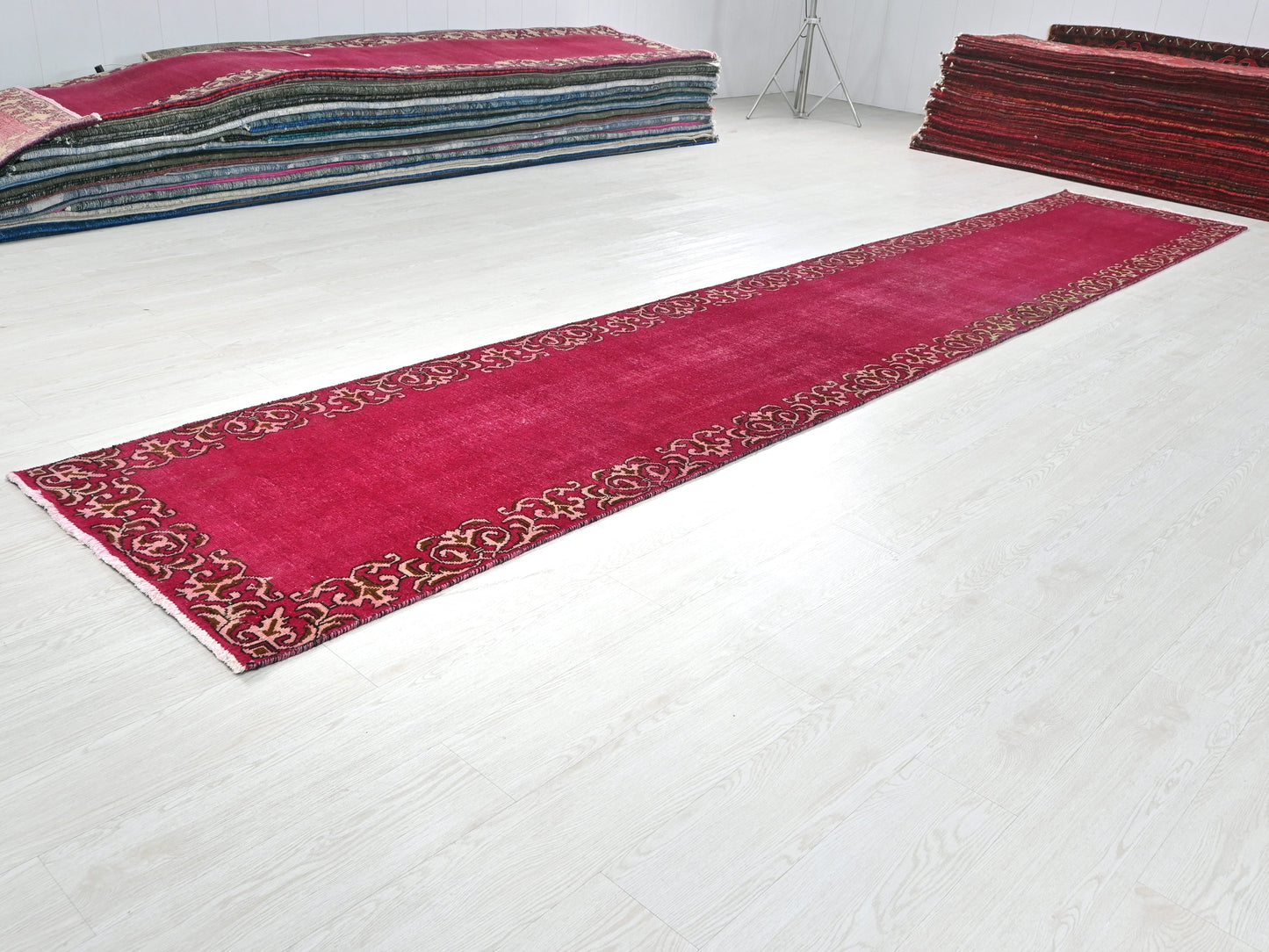2' 8" x 15' 0"
