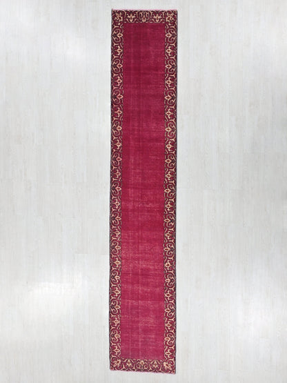 2' 6" x 14' 11"