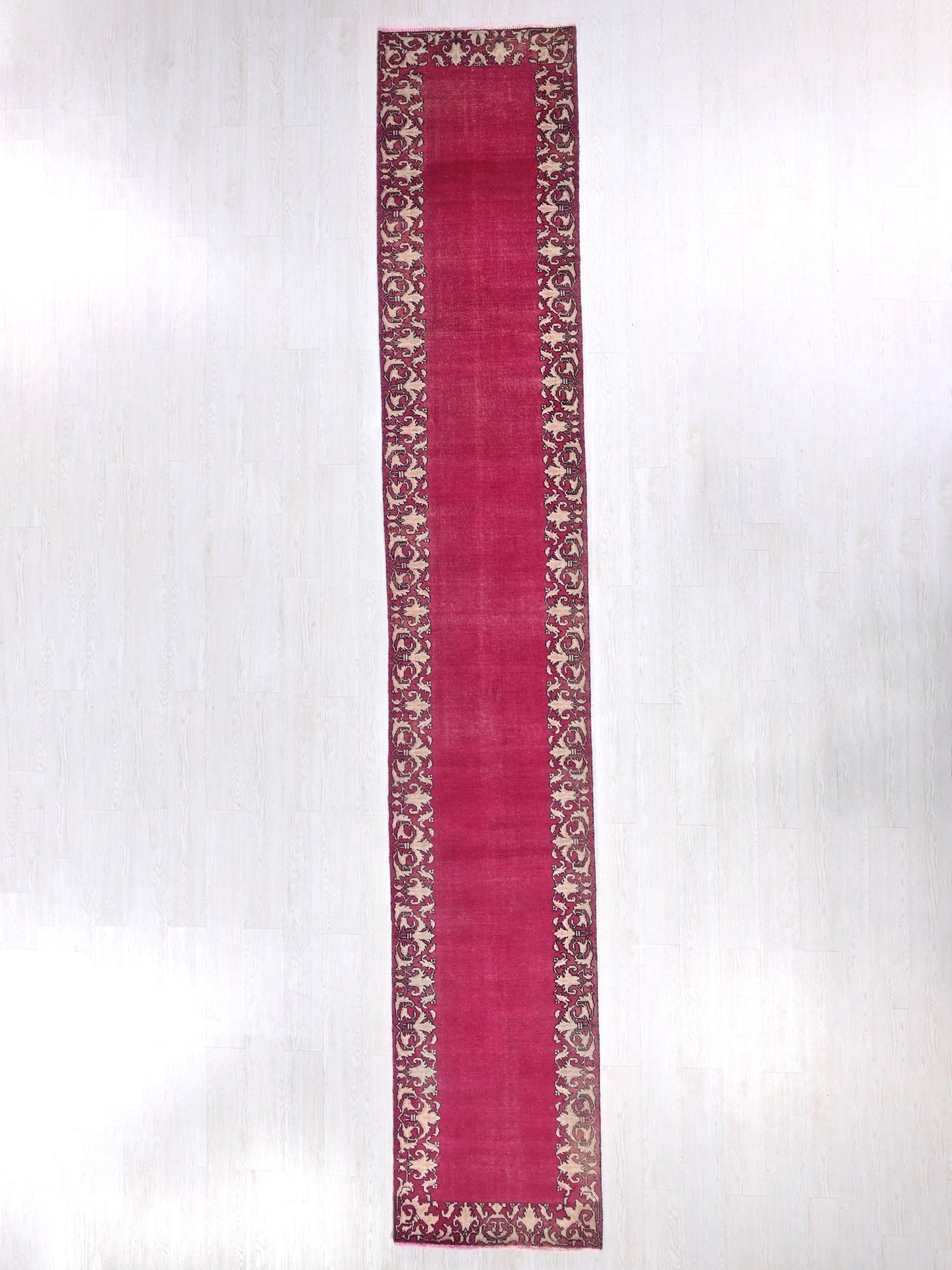 2' 7" x 15' 6"