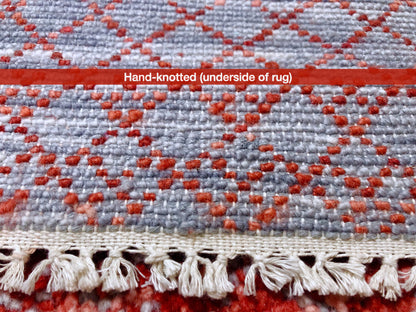 Durva/Grass Design (9'01"x11'06") red/gray