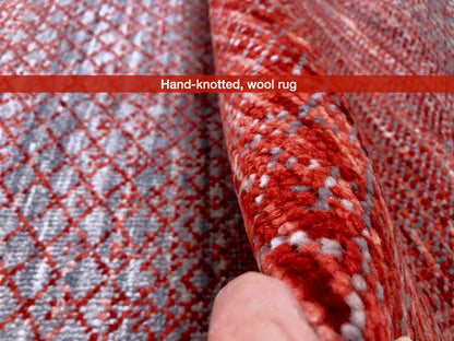 Durva/Grass Design (9'01"x11'06") red/gray