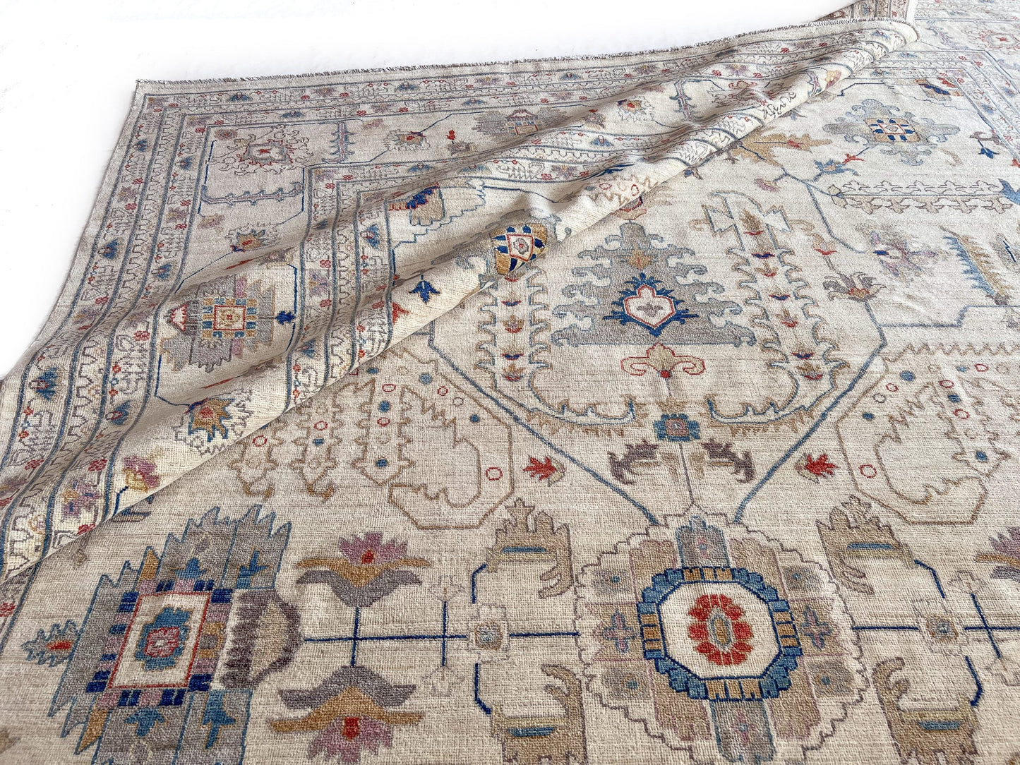 Afgahn Oushak (9'10"x14'00") ivory