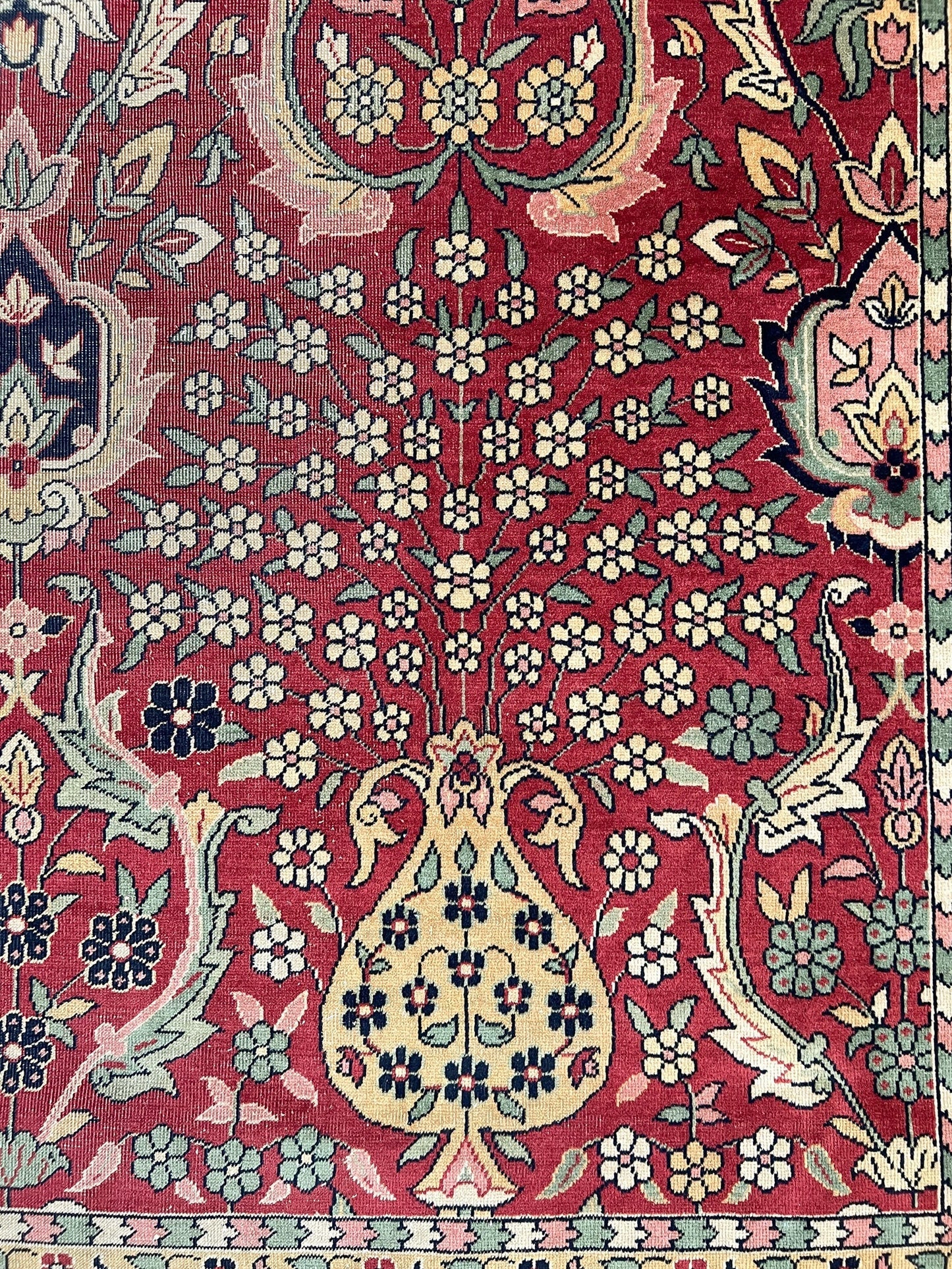 Antique Amritsar (10'00"x16'02") deep red