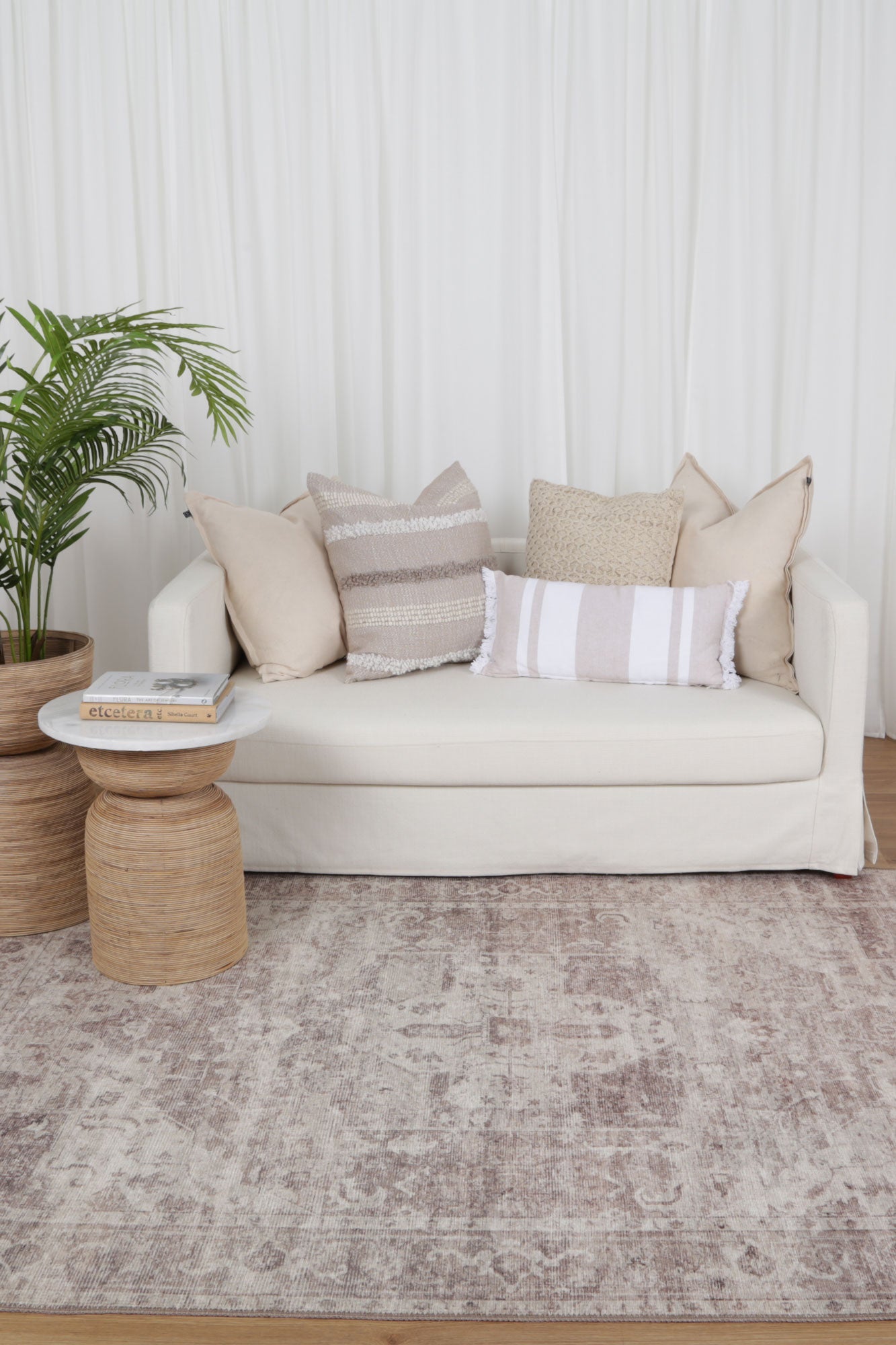 Chateau Machine Washable in Beige Rug