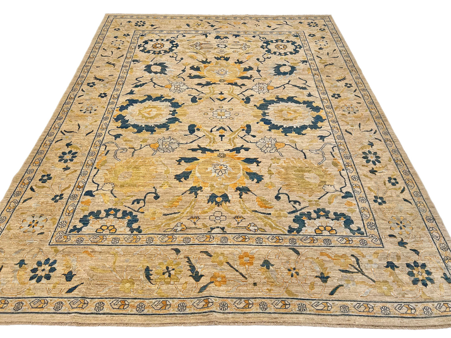 Afghan-made Oushak (9'01"x11'10")