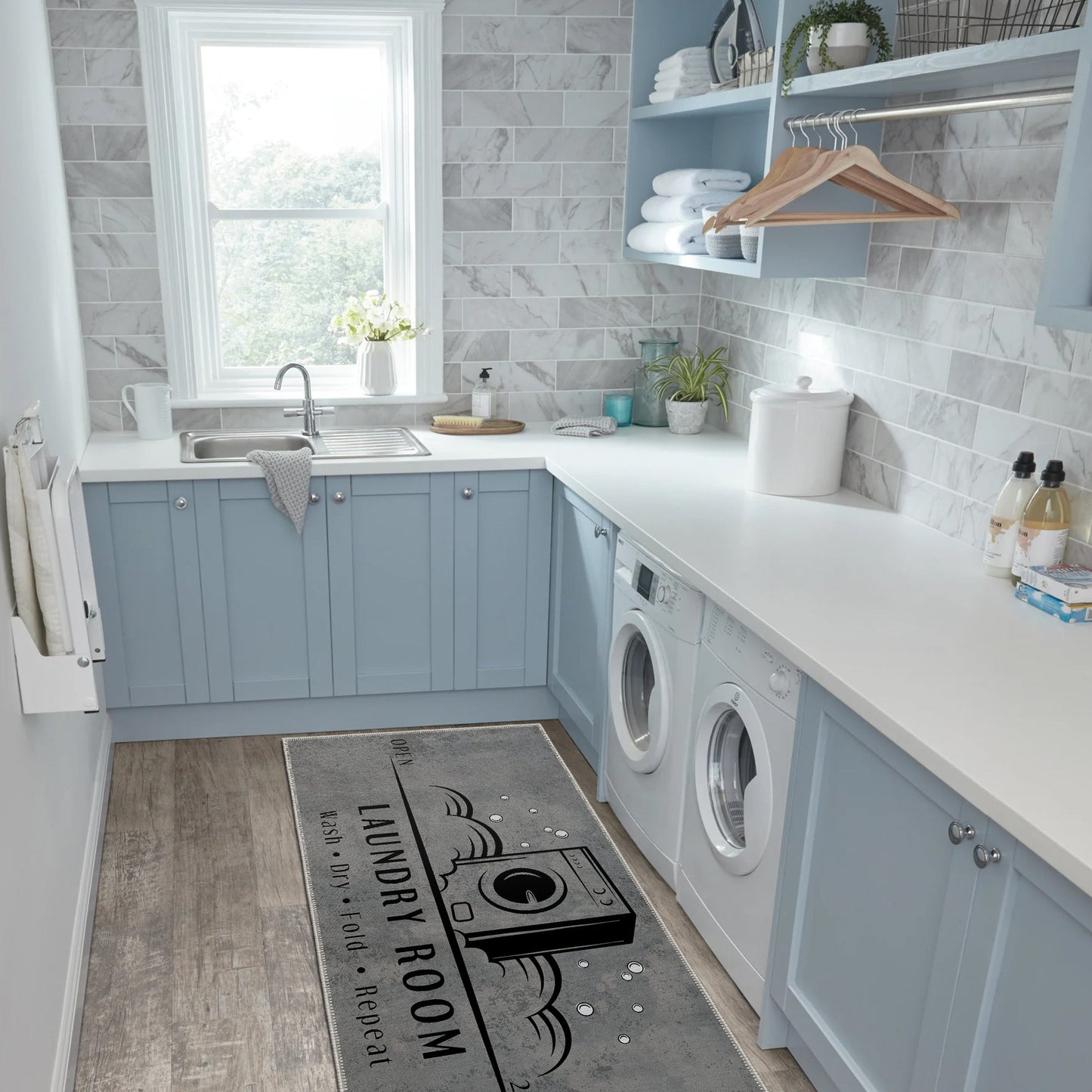 Leo Laundry Room Rug