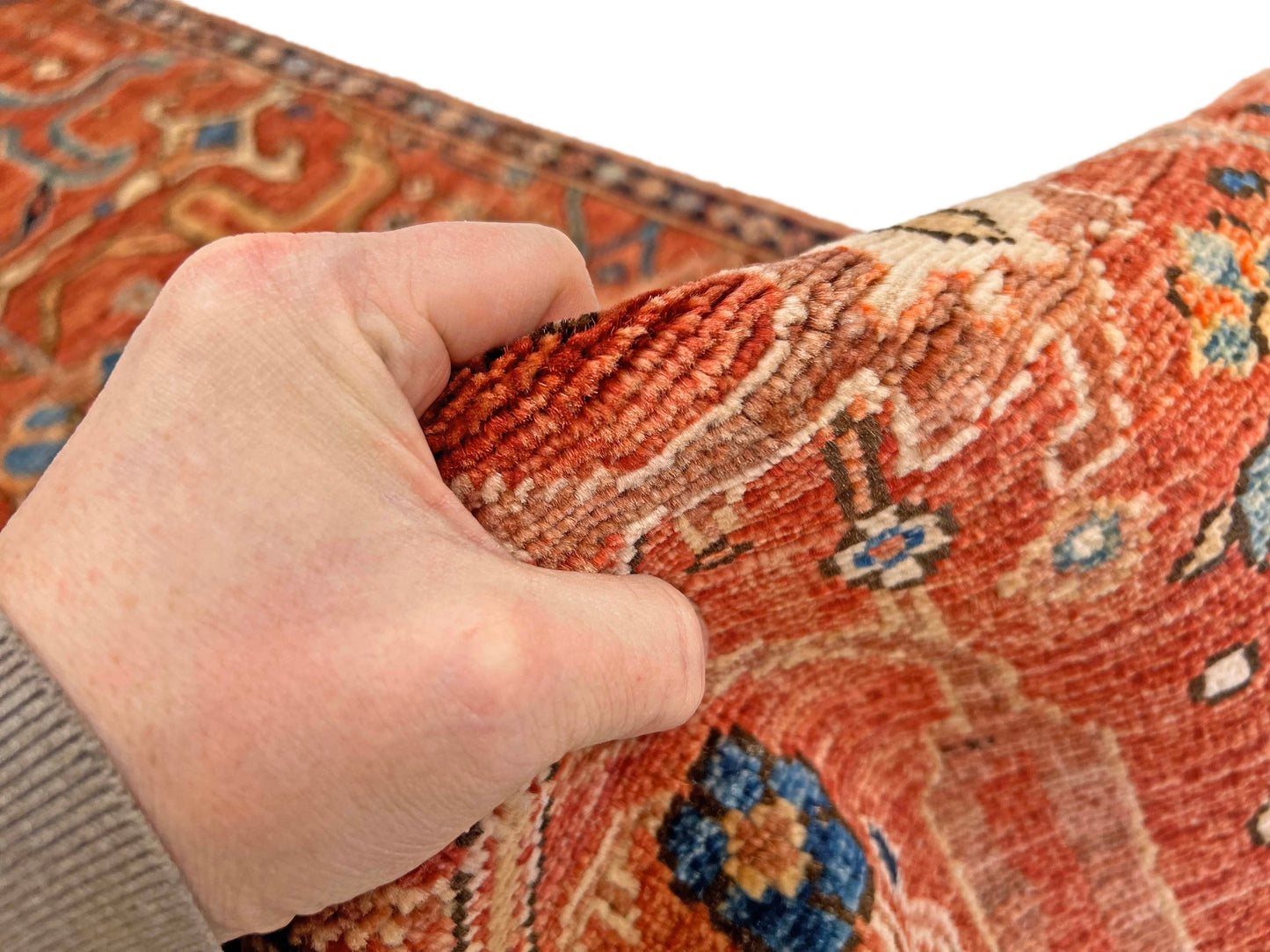 Ariana (2'00"x5'10") rust