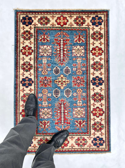 Super Kazak (2'08"x4'00") denim blue/ivory