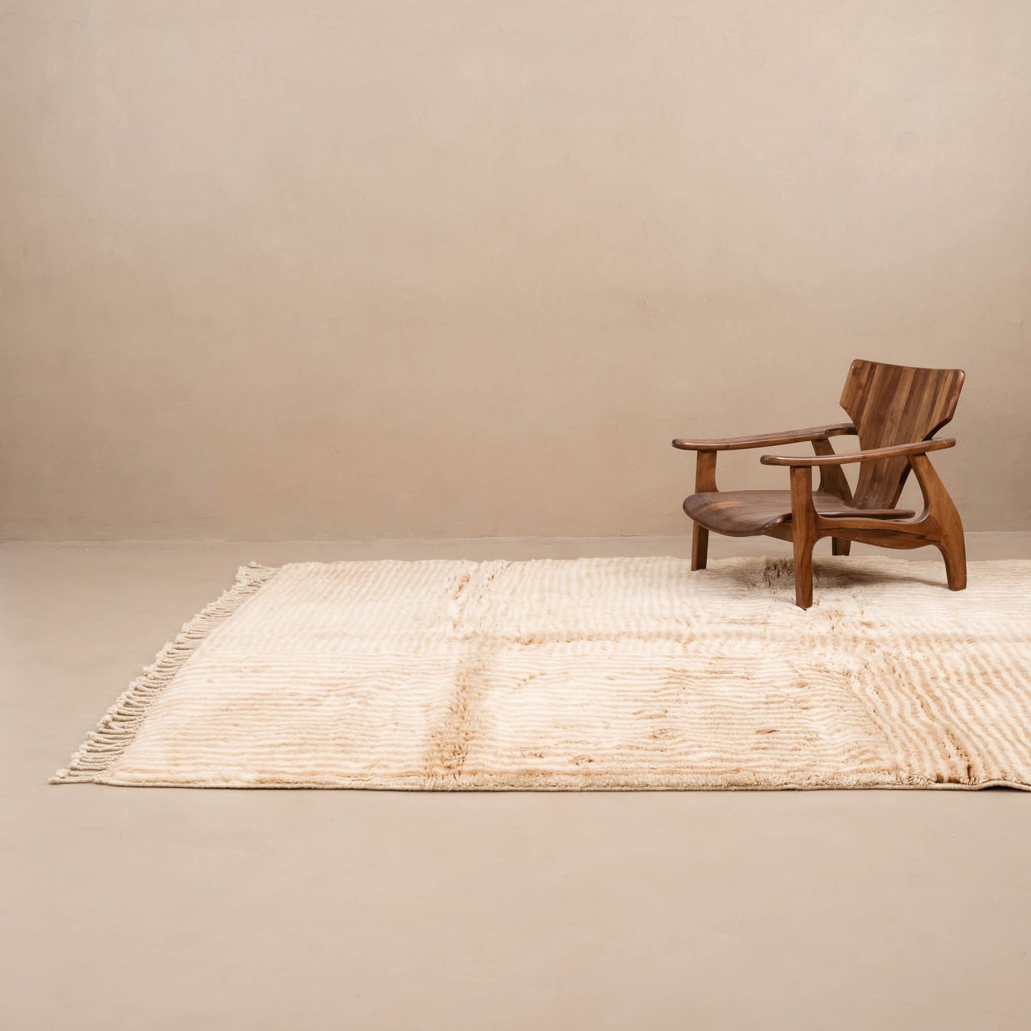 Gravity Center - Luxury Shag Moroccan Rug