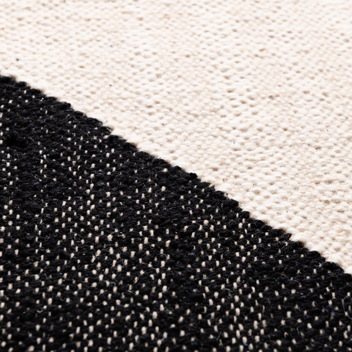 Alya - Flatweave Moroccan rug