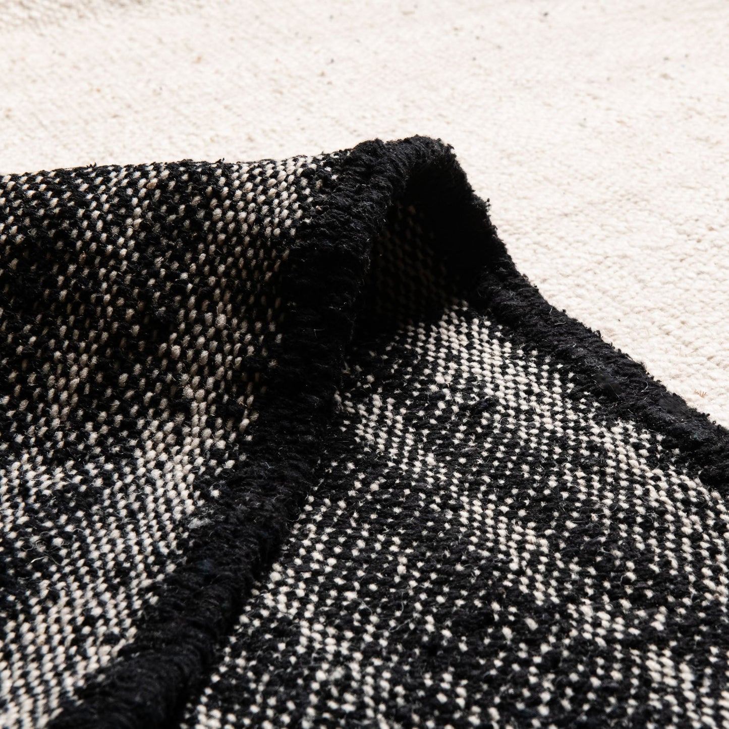 Alya - taznakht kilim rug