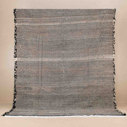 Badis - taznakht kilim rug