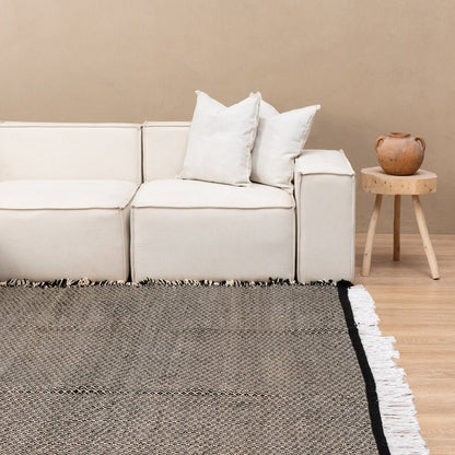 Badis - taznakht kilim rug