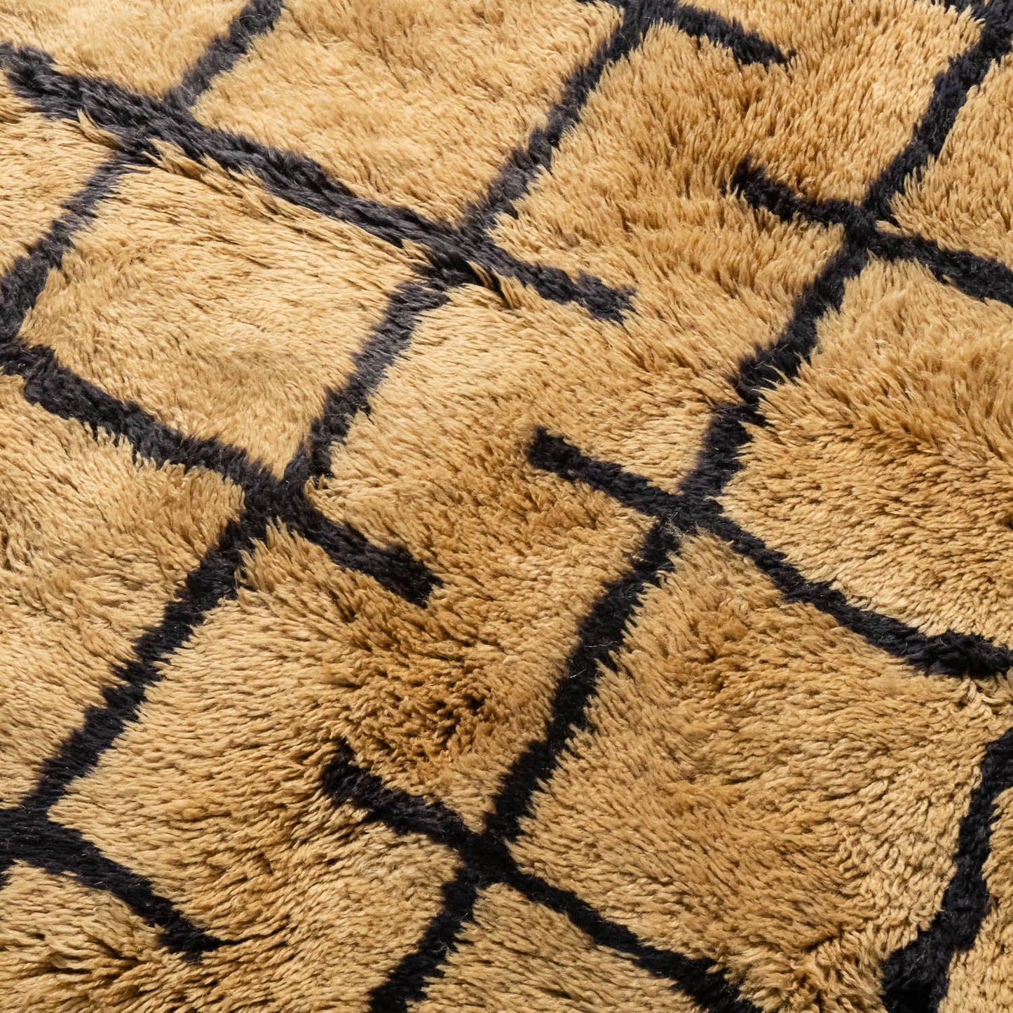 Borderline - Luxury Shag Moroccan Rug