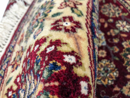 Indo-Persian dkred/ivory 4' Round