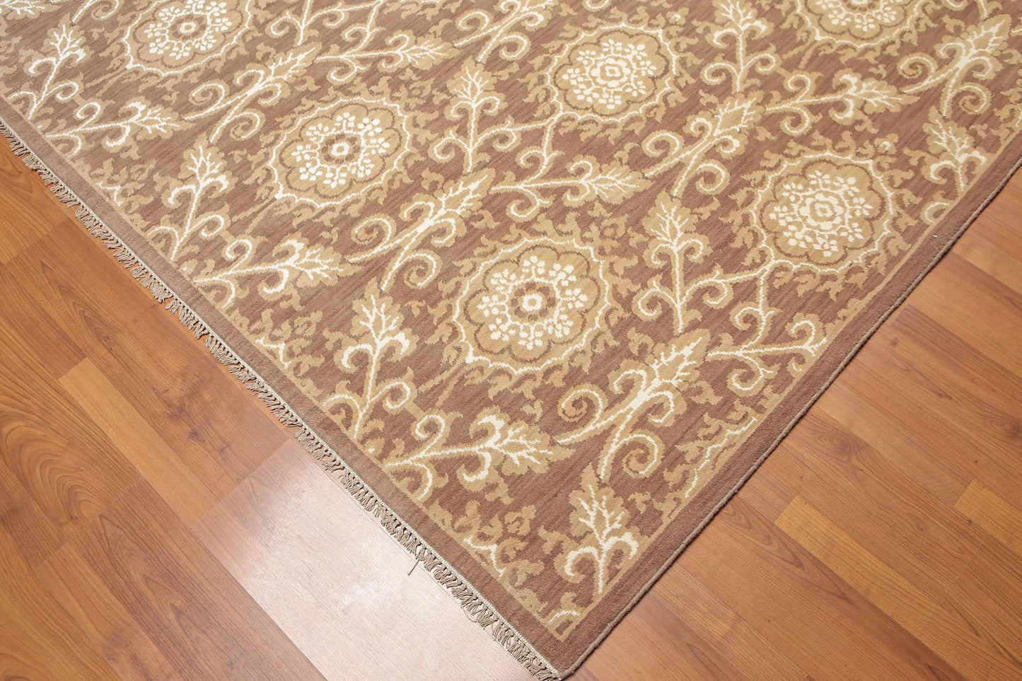 6' x 9' Hand Knotted Damask Wool & Bamboo Silk Area rug Brown