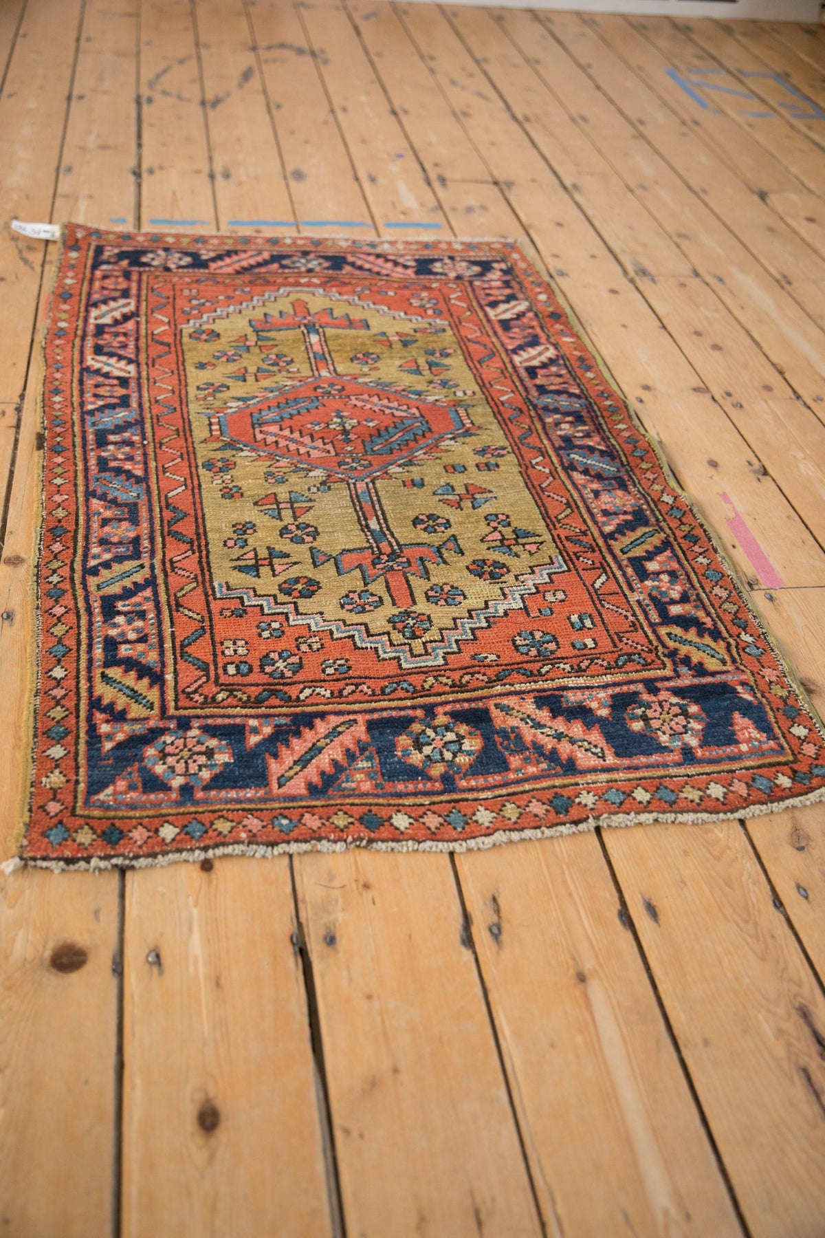 2.5x4.5 Antique Heriz Rug