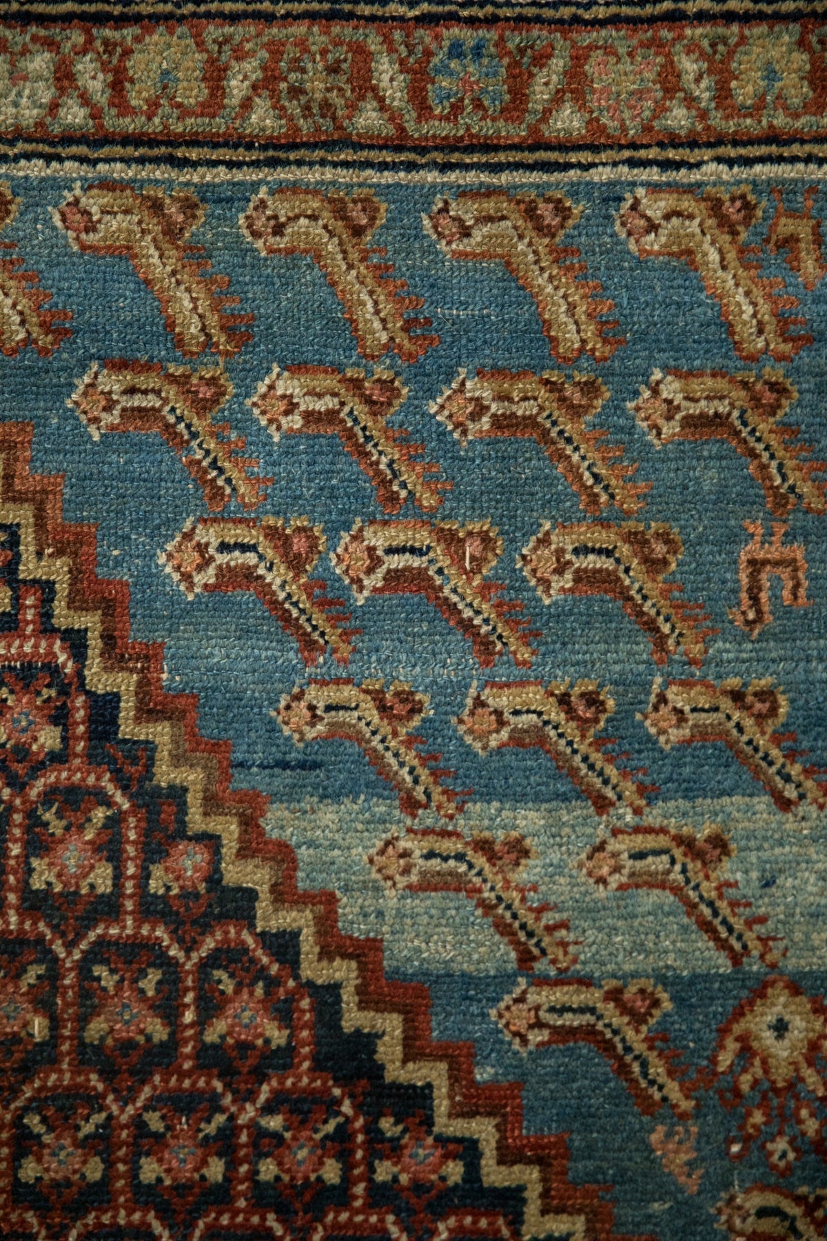 4x5.5 Antique Distressed Hamadan Rug
