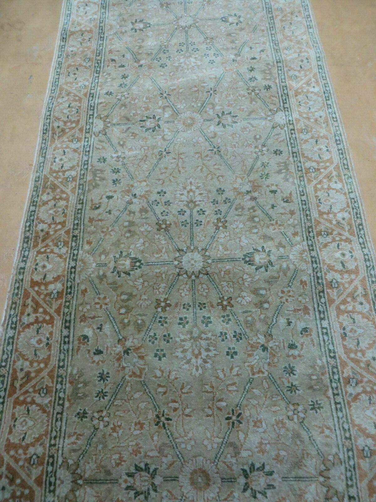 2' 8" X 12' SAFAVIEH Vintage Handmade Pakistan Wool Rug Runner Hand Knotted Wow
