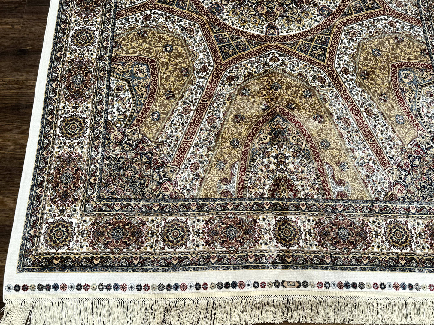 Turkish Silk Rug 5 x 7.6, Dome Design, Bamboo Silk, New