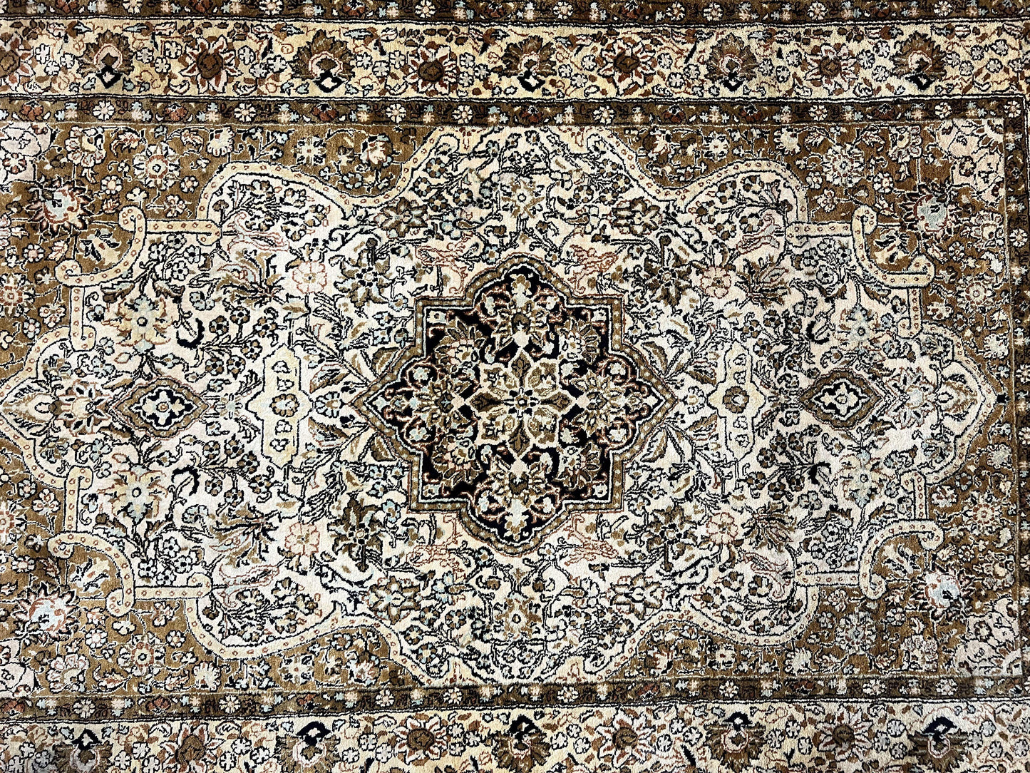 Persian Qum Silk Rug 3.5 x 5.5, Floral Medallion, Very Fine 350 KPSI, Handmade Silk on Silk Rug, Vintage