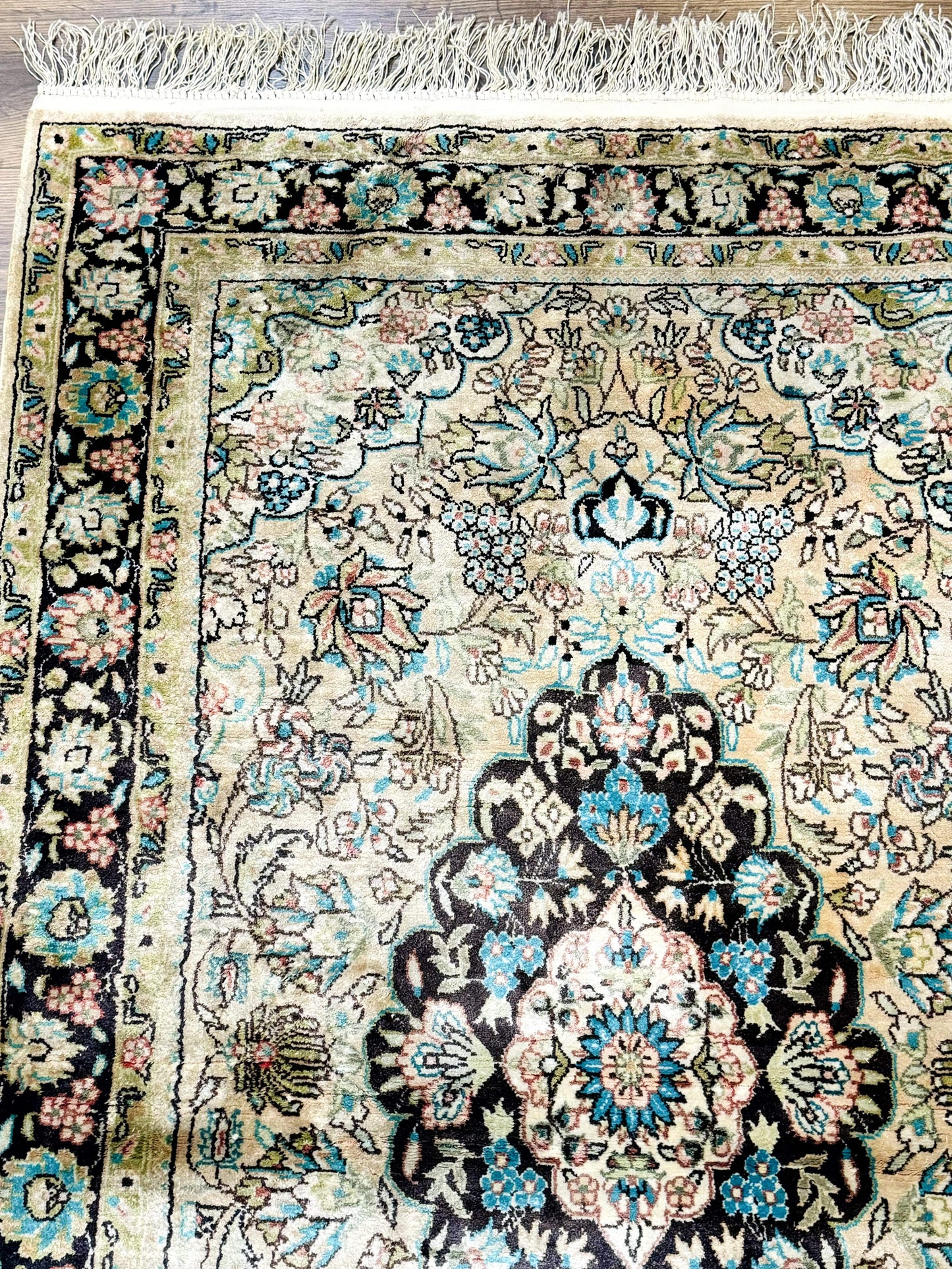 Indian Kashmiri Silk Rug 3x5, Floral Medallion, Fine 200 KPSI