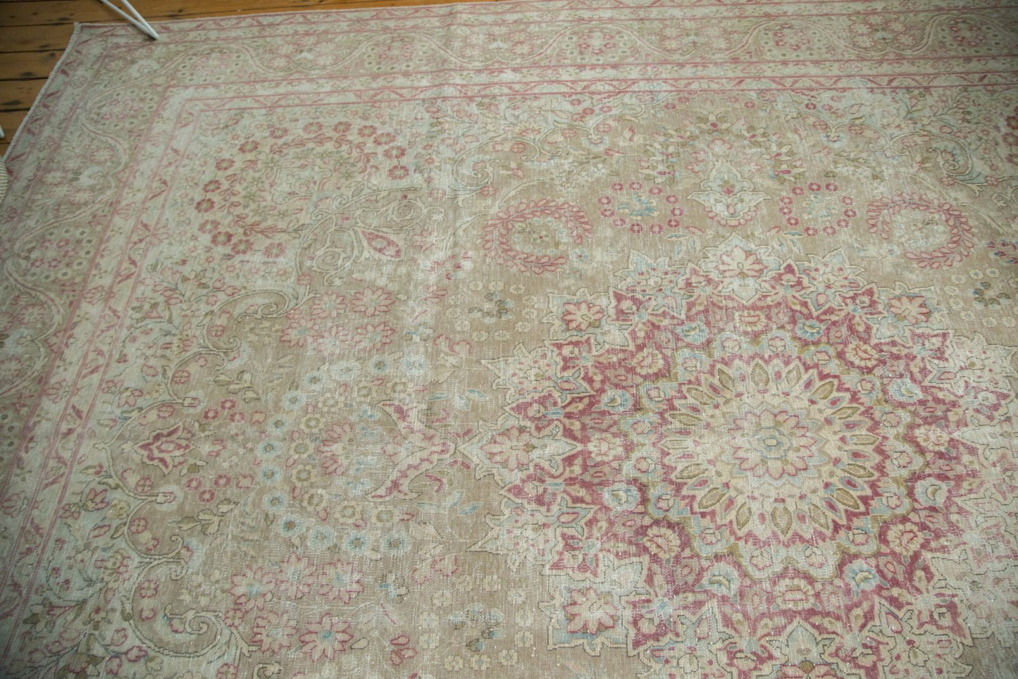 9x12.5 Vintage Distressed Meshed Carpet