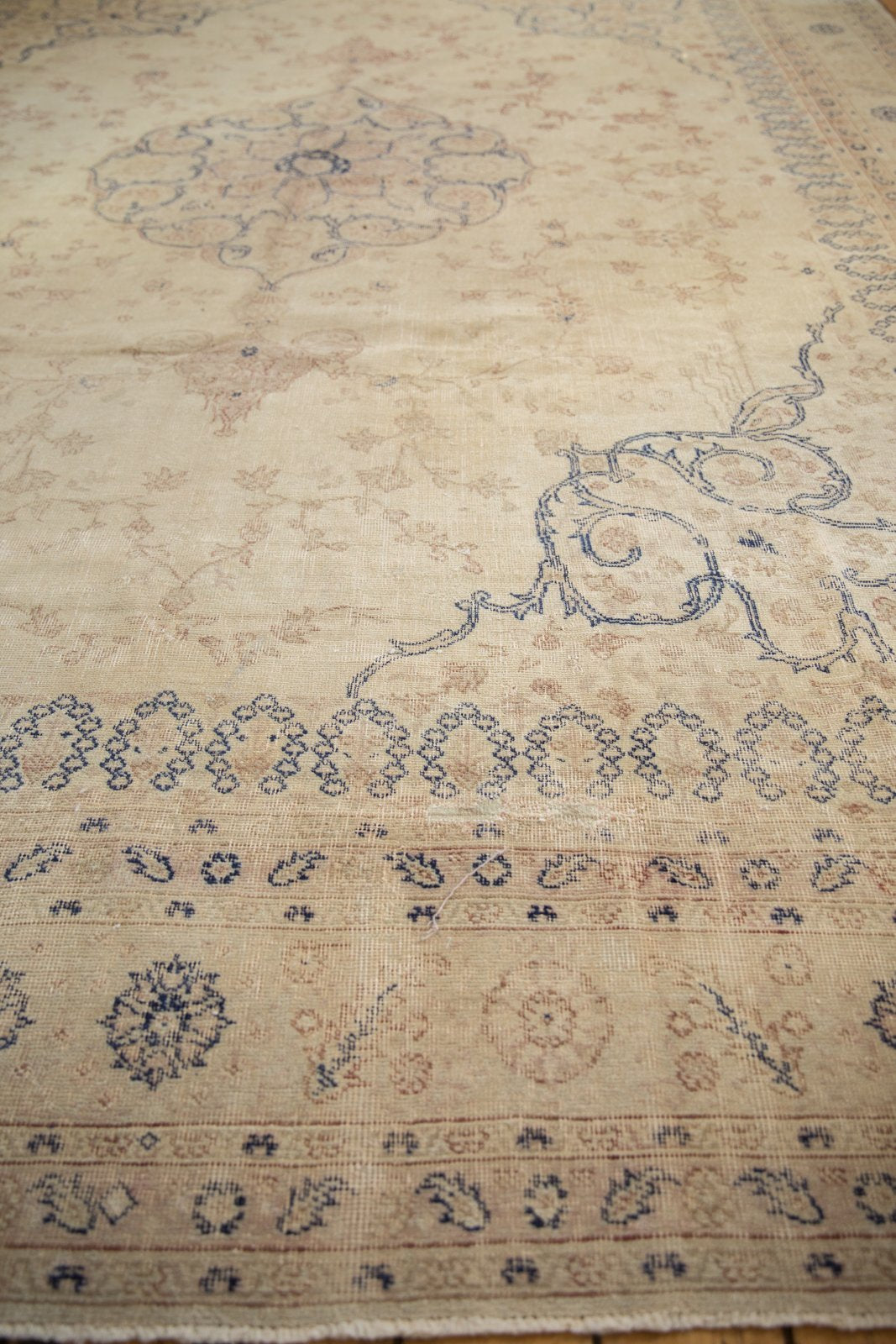 11x14.5 Vintage Distressed Sparta Carpet