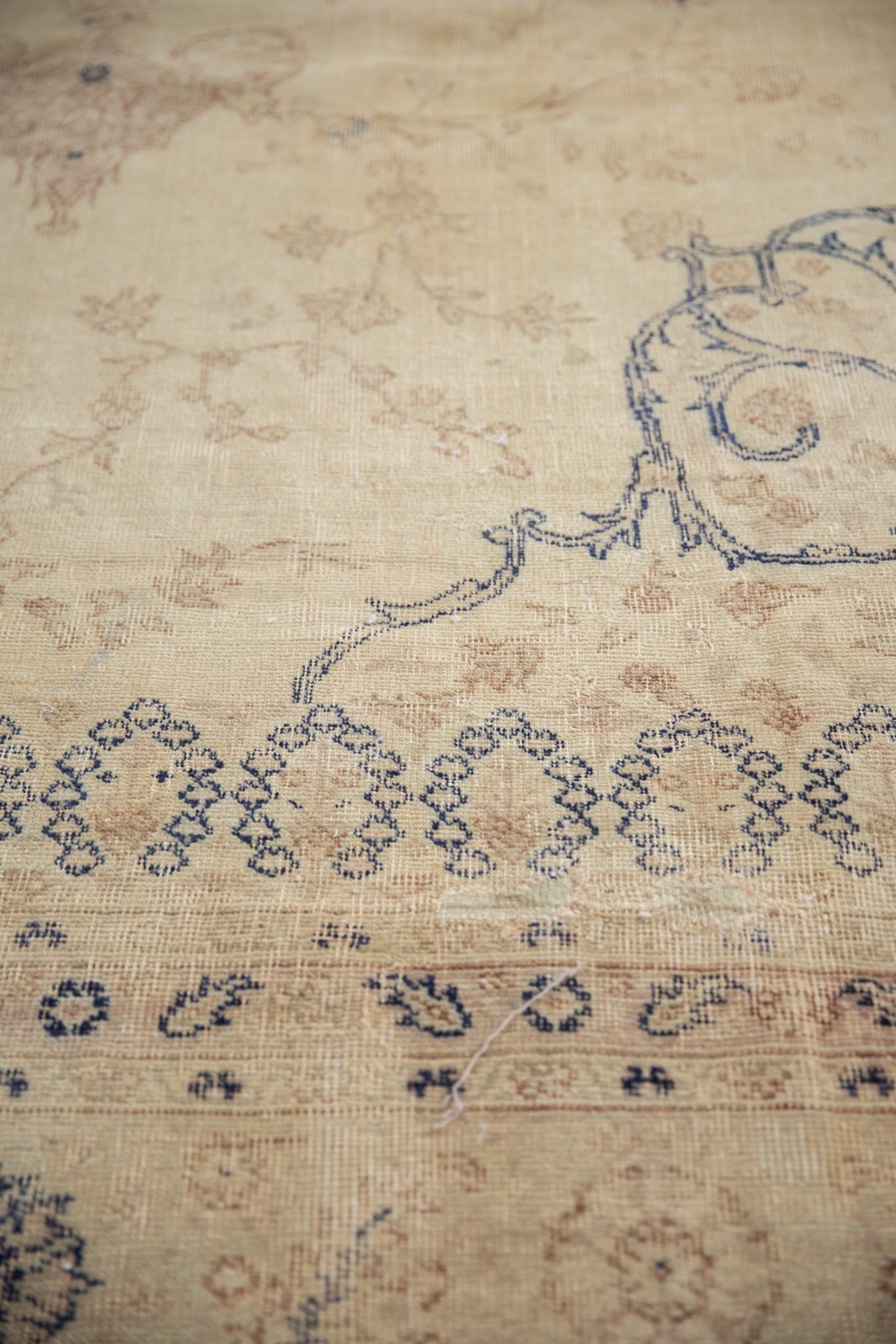 11x14.5 Vintage Distressed Sparta Carpet